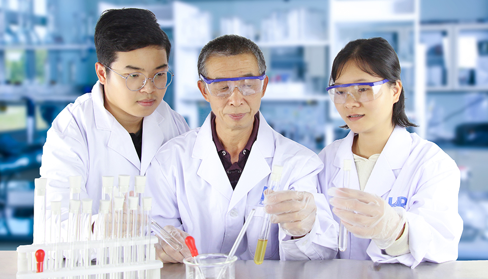 草莓视频cm.888tw（ruì）高溫膠廠家擁有研發能力精