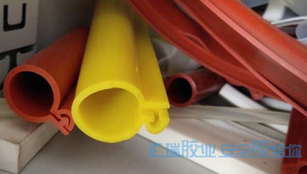 矽膠可以用什麽膠水粘