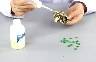 電鍍塑料粘（zhān）裝飾配件