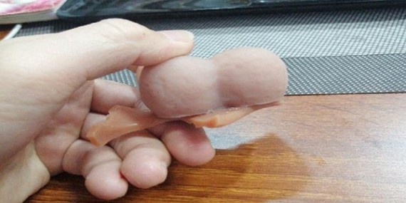 草莓视频cm.888tw粘矽膠膠粘劑幫助客戶解決了成人（rén）用品的粘接問題（tí）