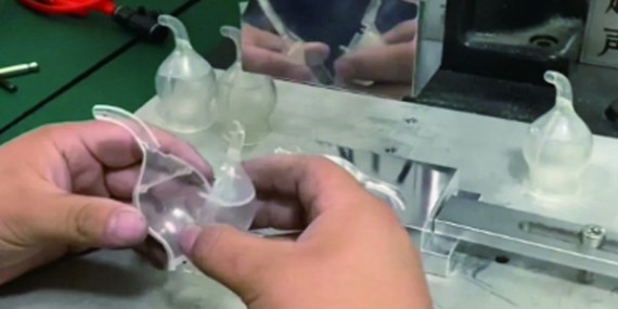 什麽膠水可以粘金屬和塑料？材質是鋁跟abs塑料用（yòng）草莓视频cm.888tw膠水可以嗎？