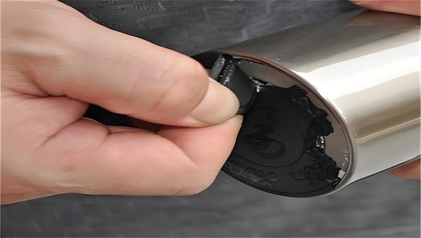 矽膠粘（zhān）不鏽鋼，矽膠（jiāo）膠水，矽膠與304不鏽（xiù）鋼（gāng）模內壓粘接（jiē）用什麽底塗劑？