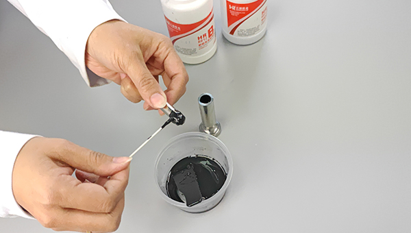 高溫結構膠（jiāo）HR-8812，高溫結構膠HR-8812固化（huà）後能不（bú）能防水？