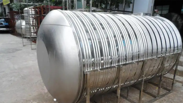 不鏽鋼水箱漏水用什麽膠補漏好