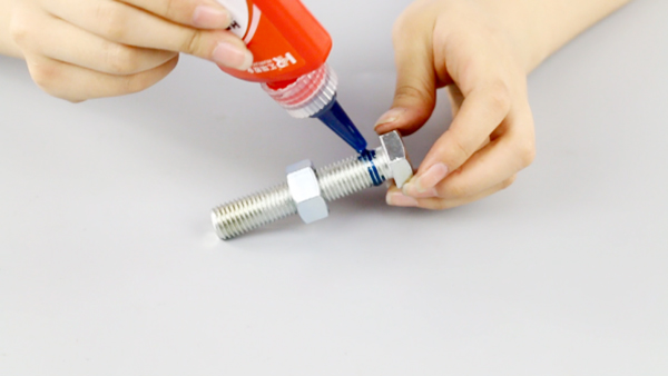 厌氧胶（jiāo）厂家为您介（jiè）绍厌（yàn）氧胶固化原理