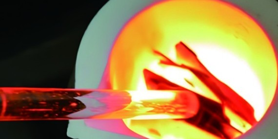 HR-8768高溫石墨修補劑能承放在明火上灼燒嗎