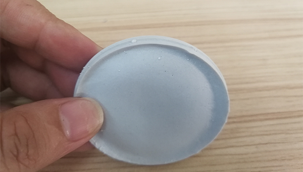 高（gāo）溫密封膠,耐高溫密封（fēng）膠幹了以（yǐ）後（hòu）會變硬嗎？