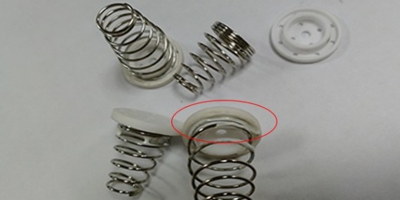 金屬粘陶瓷，使用高溫柔（róu）韌AB膠效果更（gèng）加穩固