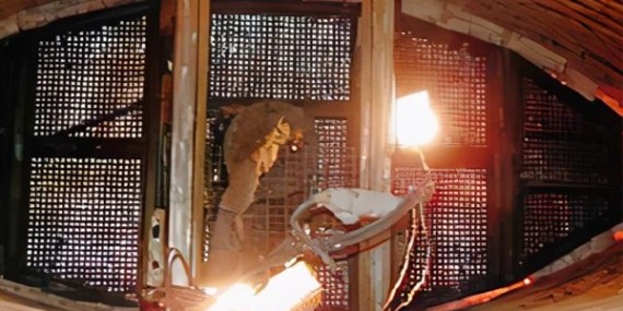 耐1000度高（gāo）溫膠解決高溫工業應用（yòng）中膠水掉粉（fěn）問題