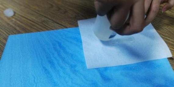 草莓视频cm.888twHR-716泡沫膠水幫客戶解決因熱粘導致材質融化生產（chǎn）工藝問題