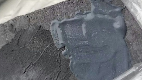 石墨（mò）專用修（xiū）補劑